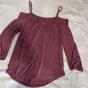 Red 3/4 Sleeve Buttoned Blouse